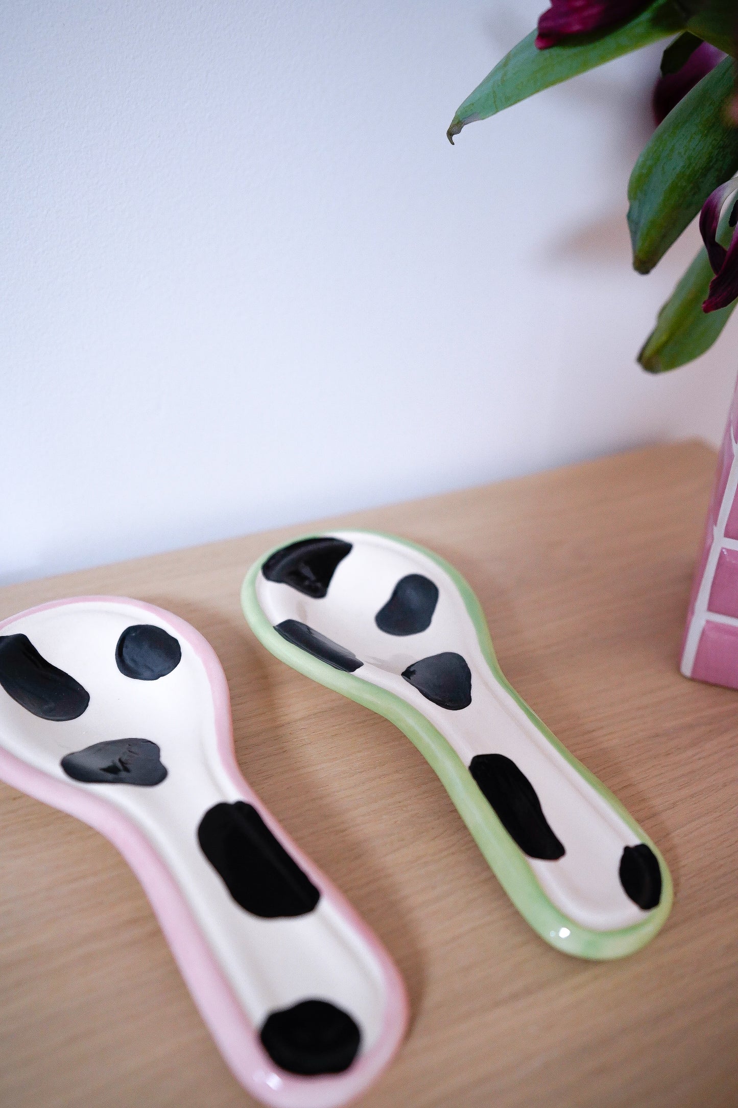 Repose-cuillère cow green