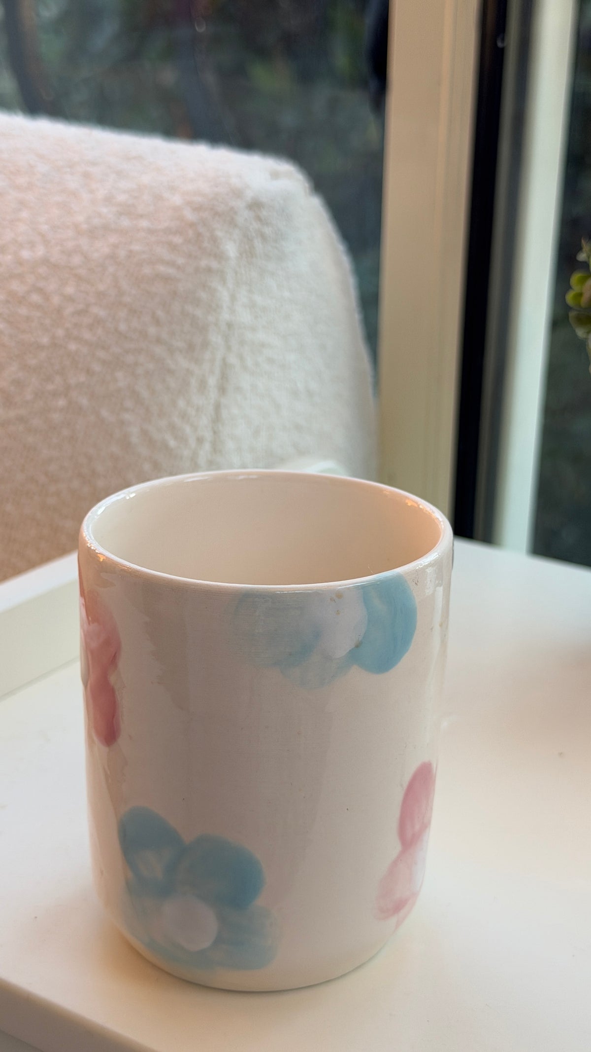 Imparfait /  tasse sans anse fleurs
