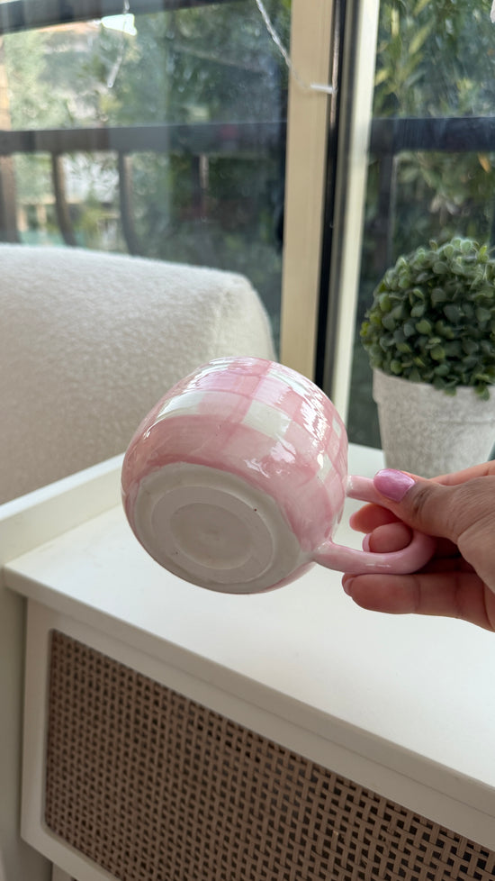 Imparfaits / Tasse carreaux roses