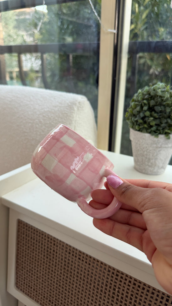 Imparfaits / Tasse carreaux roses